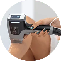 Cabezal de frío Laser Diodo Soprano Ice aplicado en la rodilla